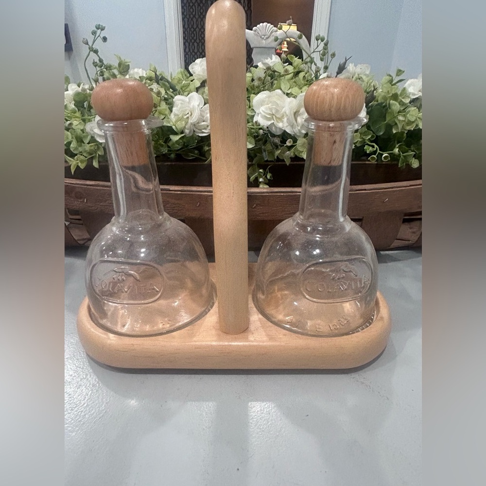 Wood & Glass Oil and Vinegar Cruet Set - Natural